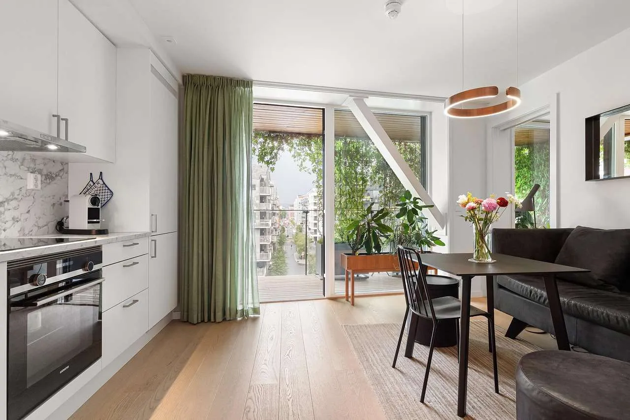 Home Window Tinting: A Practical Guide